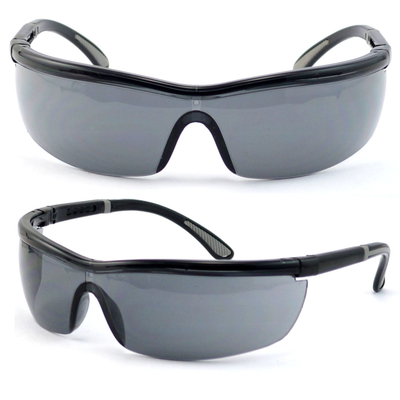 Gafas de seguridad para hombres y mujeres con envoltura antiniebla y resistente a los arañazos alrededor de las lentes, templos ajustables y nariz